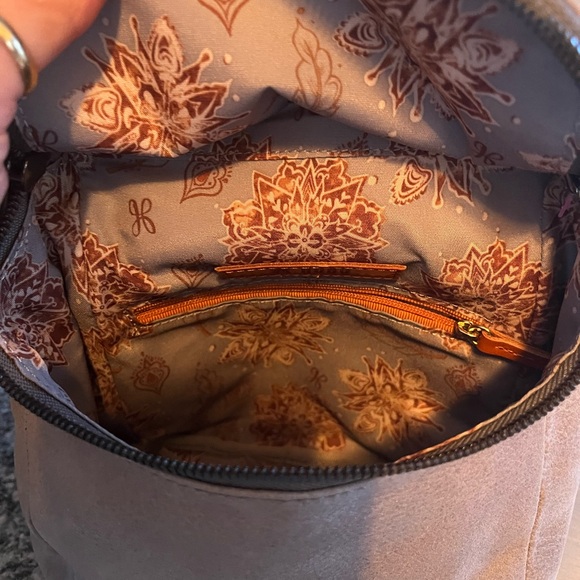 HOBO Stream Convertible Leather Backpack Titanium SO-82286 NWT - Picture 7 of 8